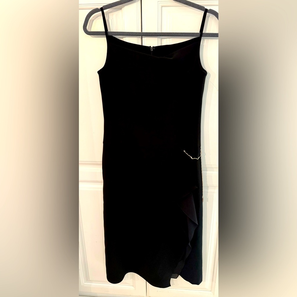 Elegant Little Black flare out Dress 4